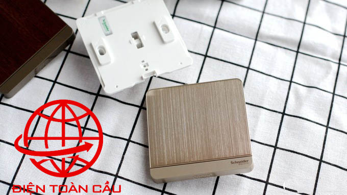 tư vấn mua công tắc điện đẹp avataron