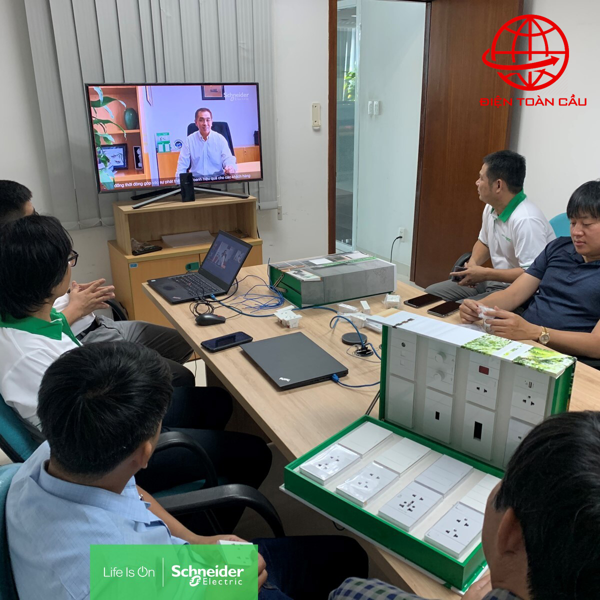 nha-phan-phoi-schneider-chinh-thuc-re-nhat-thi-truong-1 mua thiết bị điện tại nhà phân phối ủy quyền Schneider