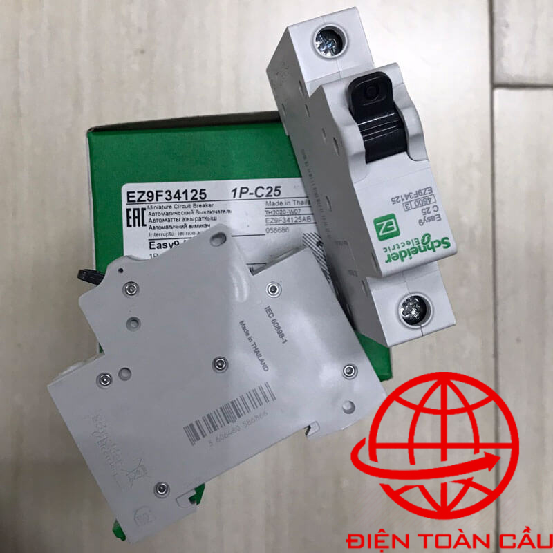 pha-phoi-cung-cap-aptomat-schneider aptomat Shcneider 1p 32a