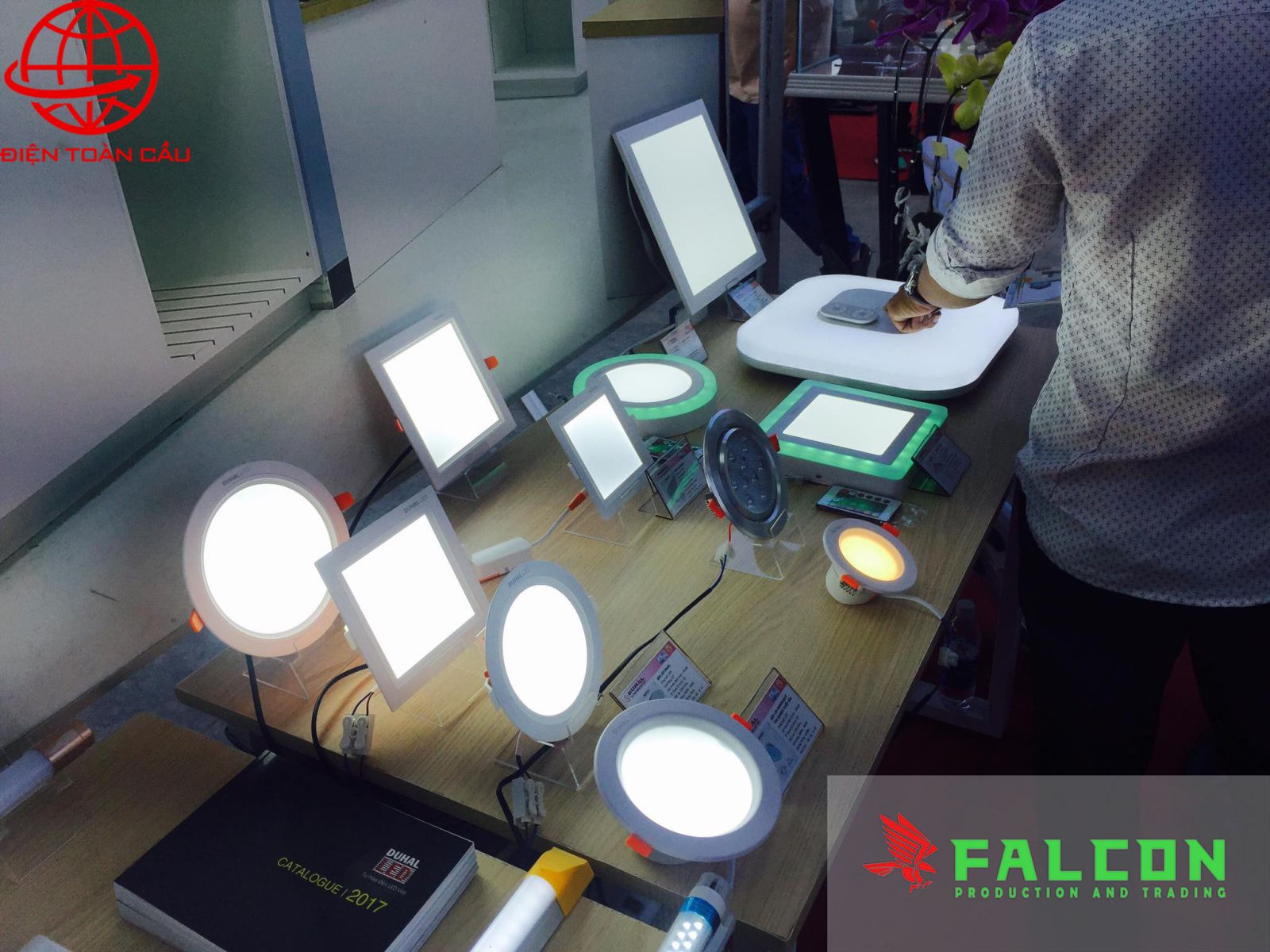 phan-phoi-den-philips-tai-quang-ninh đèn led philips giá rẻ tại quảng ninh