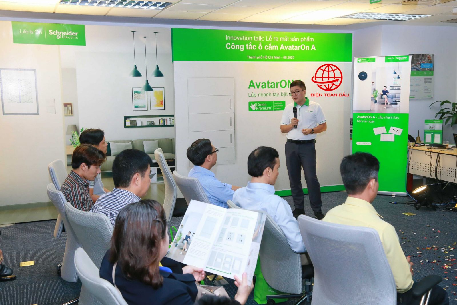 Công Tắc Ổ Cắm Schneider Tại Quảng Ninh Uy Tín 
