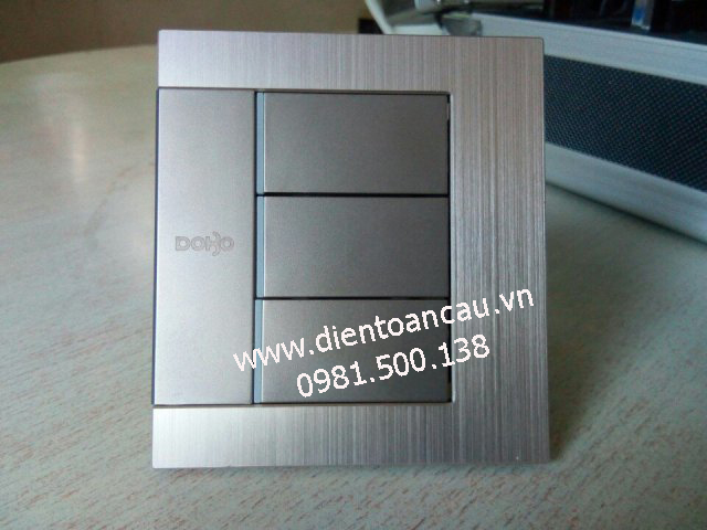 thie1babft20be1bb8b20dobo-2 công tắc ổ cắm tại hà nội hiện đại