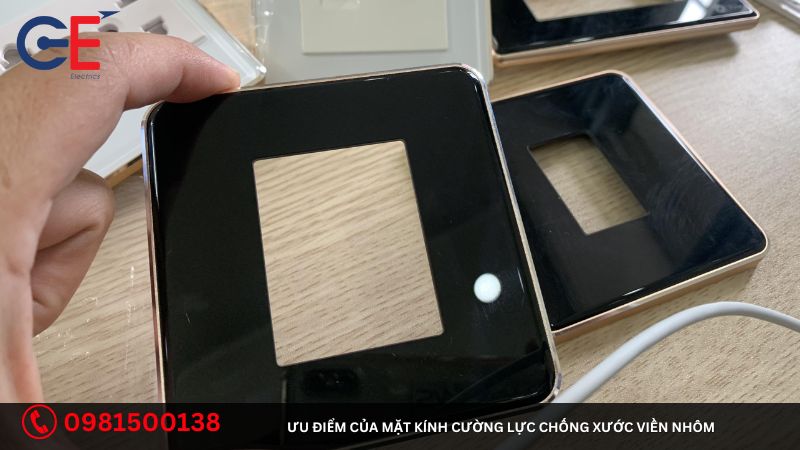 Ưu điểm của mặt kính cường lực chống xước viền nhôm